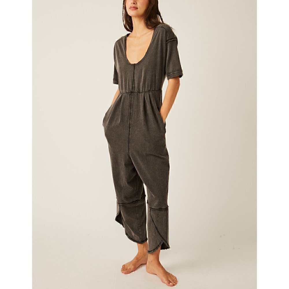 NWT FREE PEOPLE Good Side Romper / Black